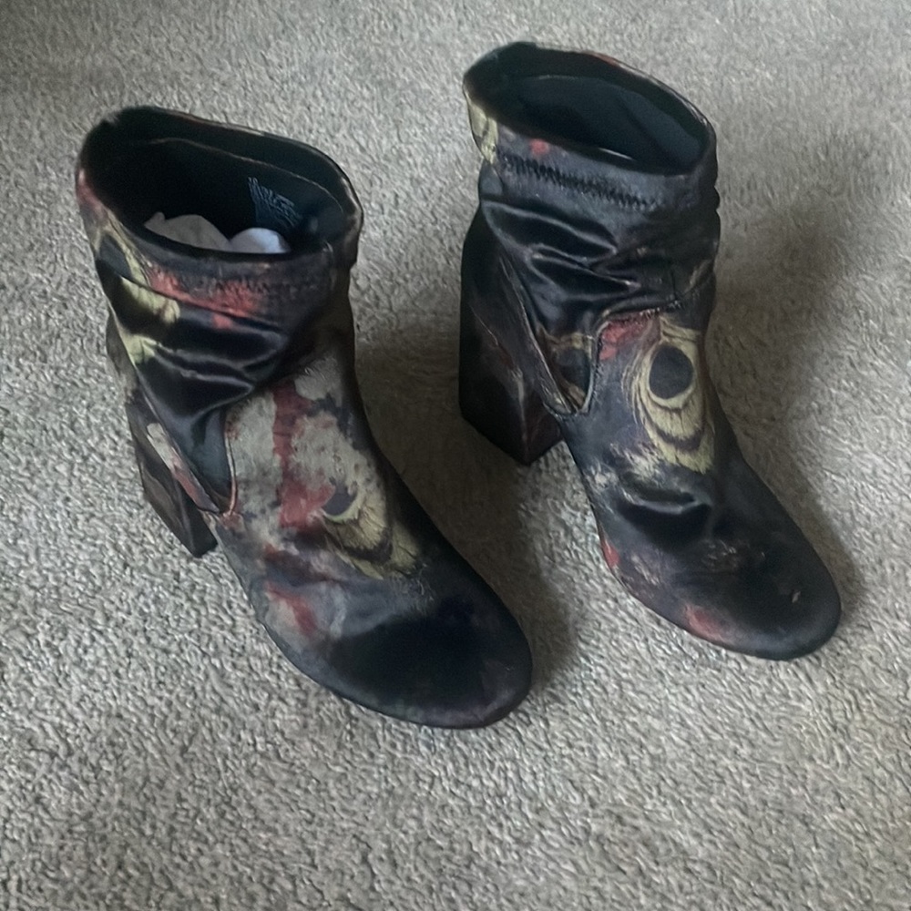 A New Day Amber Floral Feather Booties